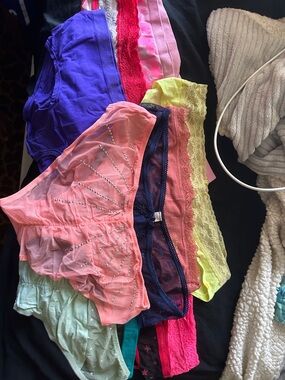 Set of VS/pink panties (12 piece)